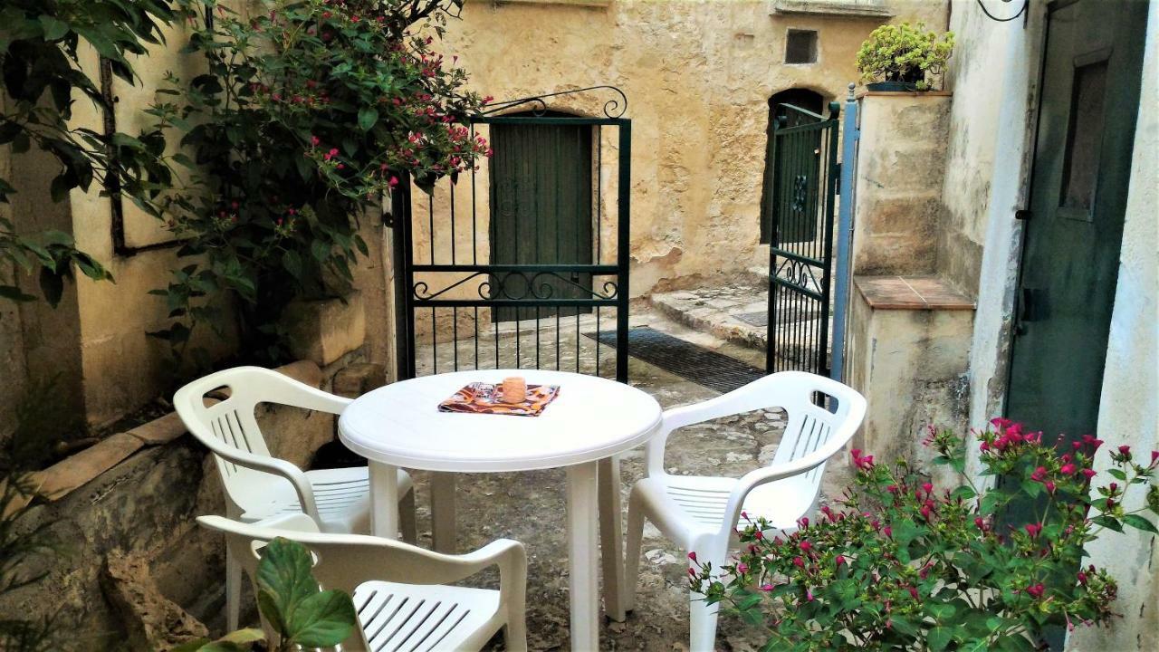 Bed and Breakfast Nei Sassi Da Nino Matera Exterior foto